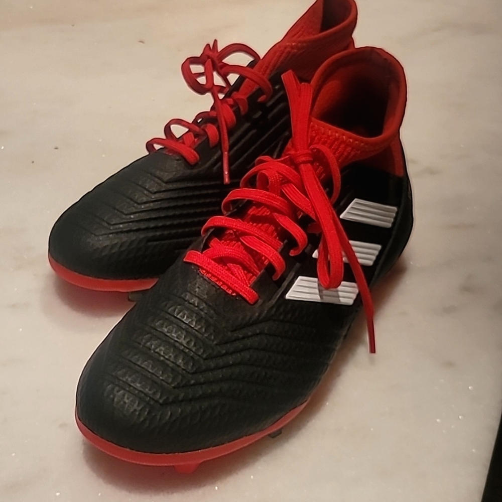 Men's 7.5, Eu 40.5 Adidas Predator Soccer Cleats